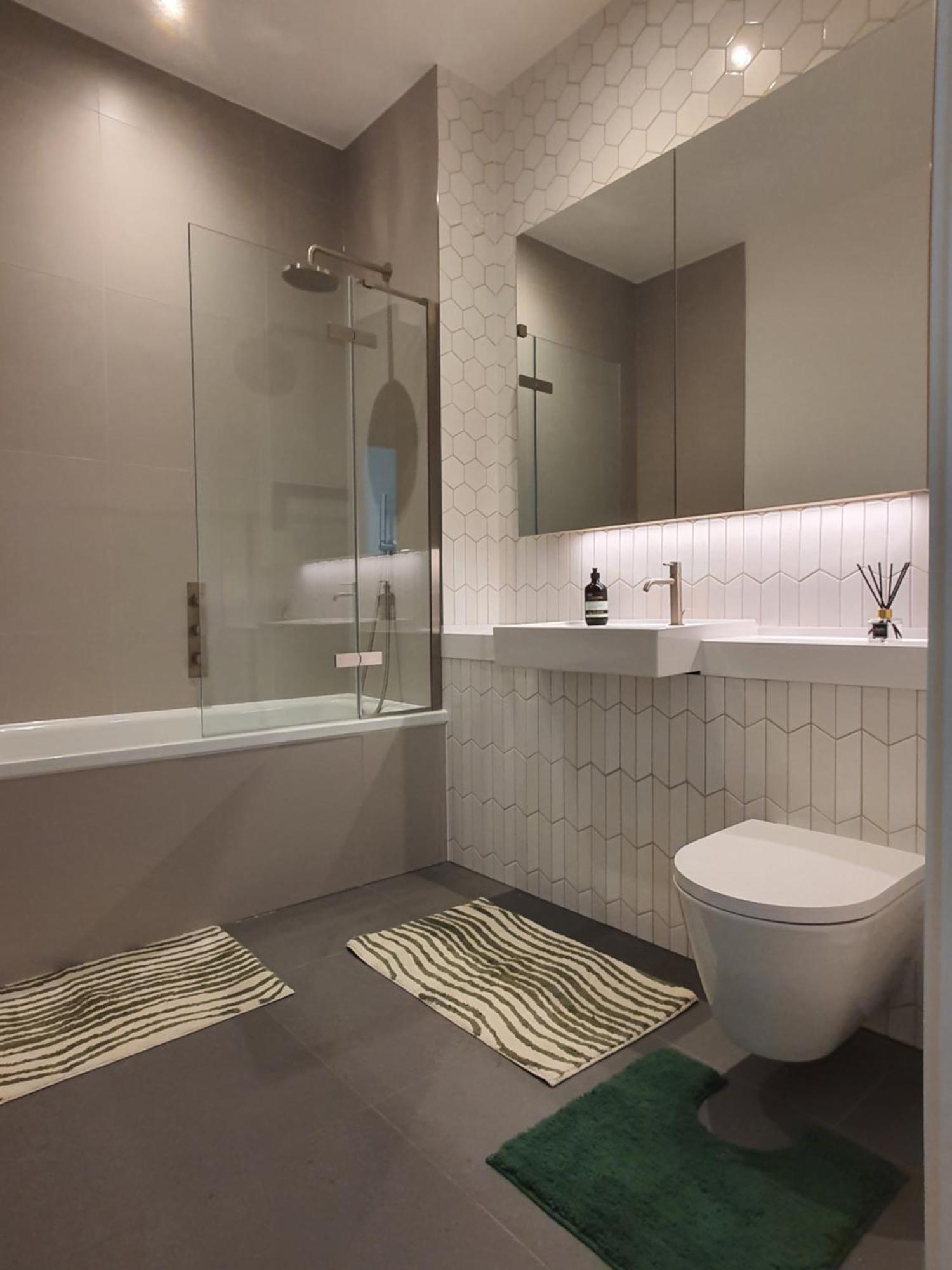 Cozy Room With Private Bathroom In Luxurious Flat Londra Exterior foto