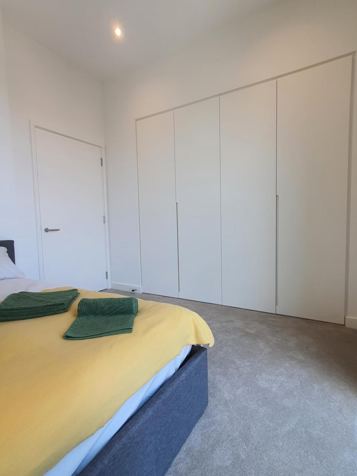 Cozy Room With Private Bathroom In Luxurious Flat Londra Exterior foto